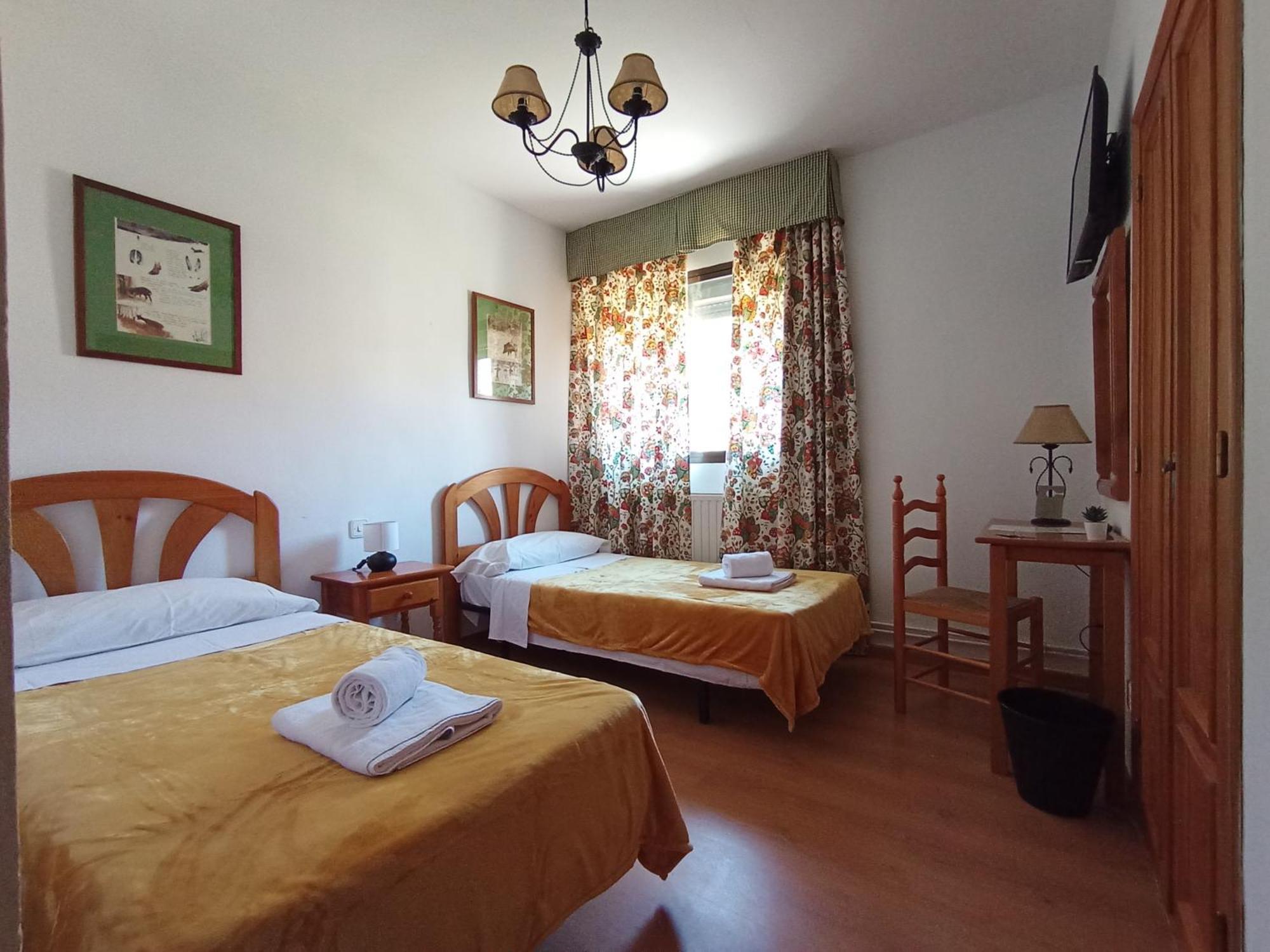 Hostal Rural Alto Tajo Poveda Поведа-де-ла-Сьерра Экстерьер фото