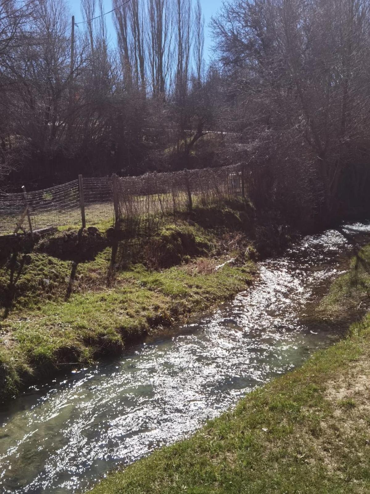 Hostal Rural Alto Tajo Poveda Поведа-де-ла-Сьерра Экстерьер фото
