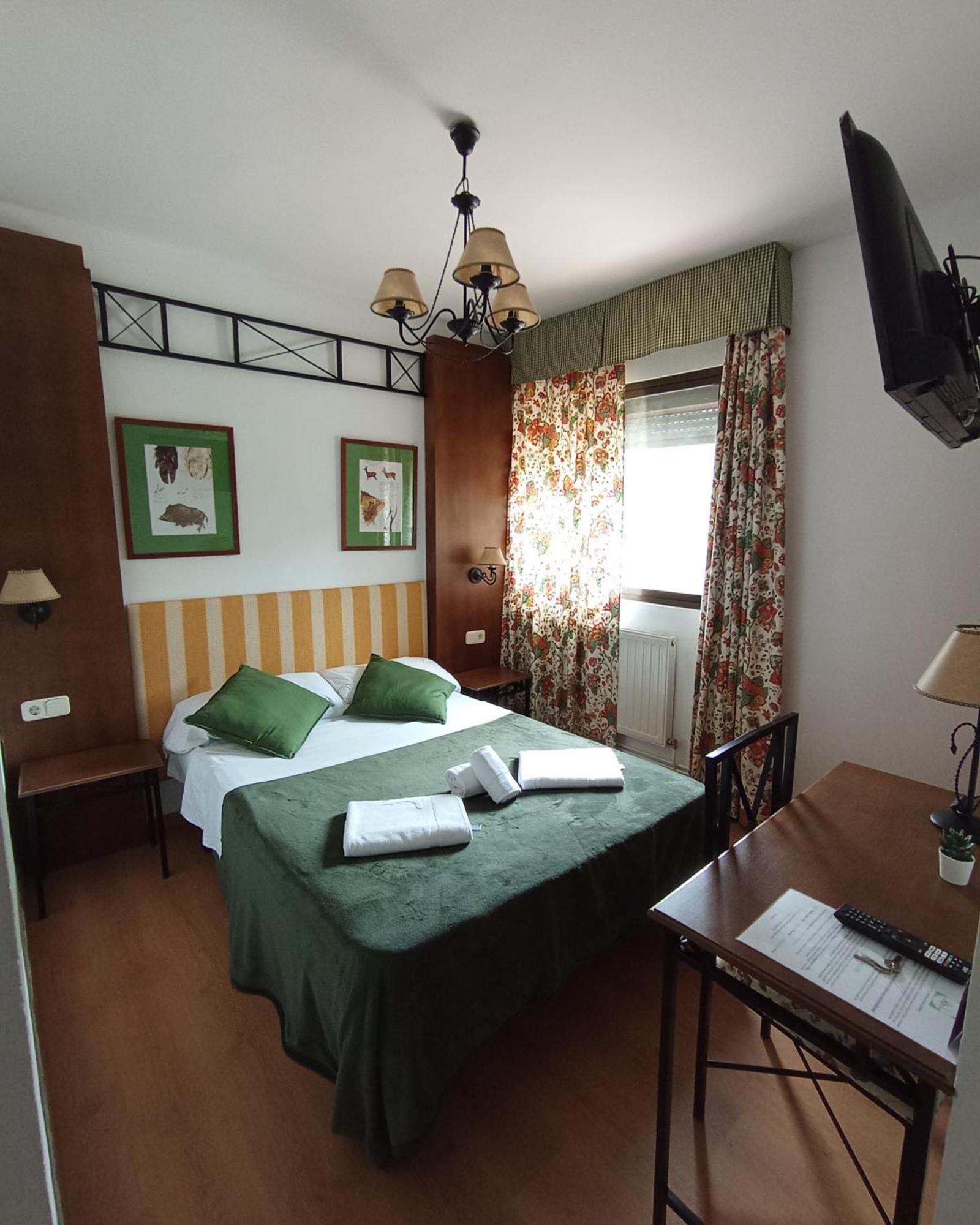Hostal Rural Alto Tajo Poveda Поведа-де-ла-Сьерра Экстерьер фото
