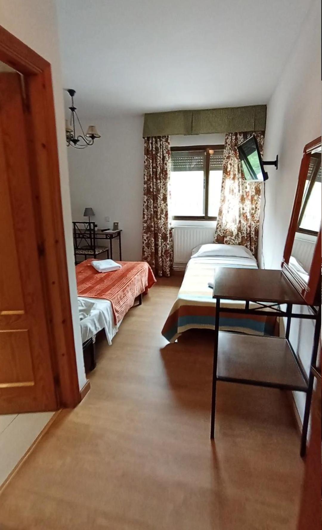 Hostal Rural Alto Tajo Poveda Поведа-де-ла-Сьерра Экстерьер фото