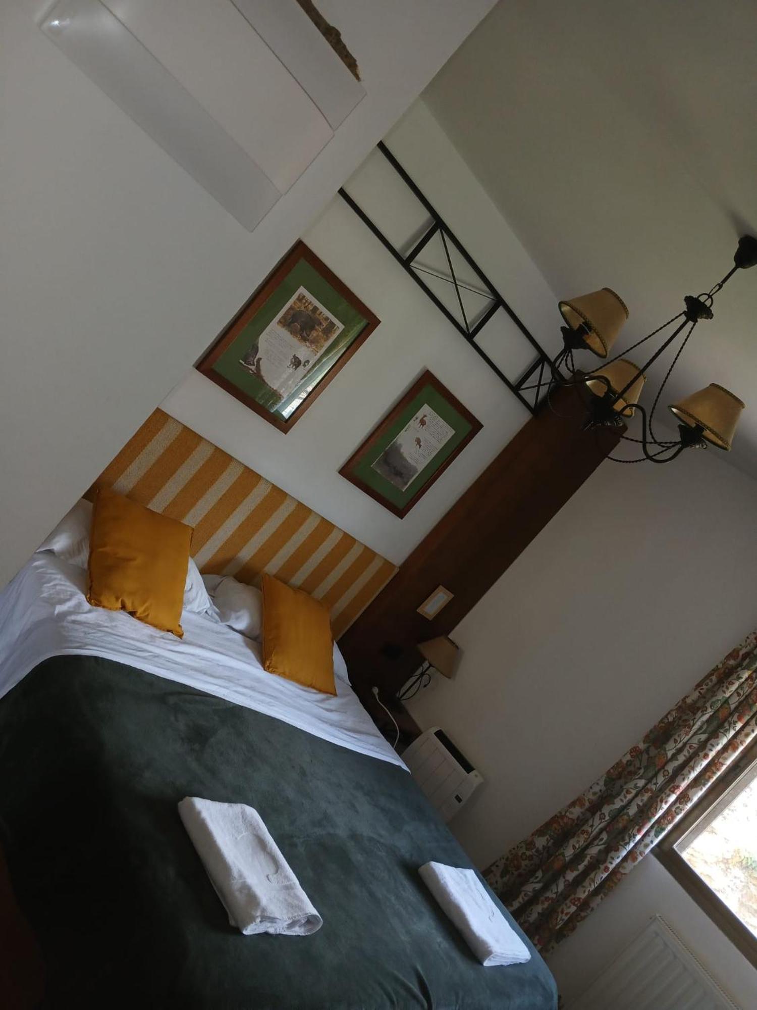 Hostal Rural Alto Tajo Poveda Поведа-де-ла-Сьерра Экстерьер фото